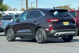 Ford Escape Híbrido Enchufable 2023 Base SUV de 4 puertas