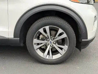 Ford Explorer 2020 AWD Platinum SUV de 4 puertas