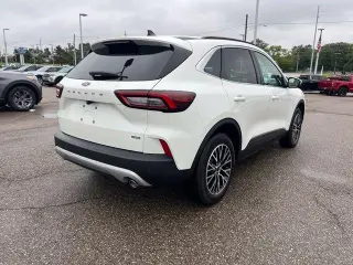 Ford Escape Híbrido Enchufable 2026 PHEV SUV de 4 puertas