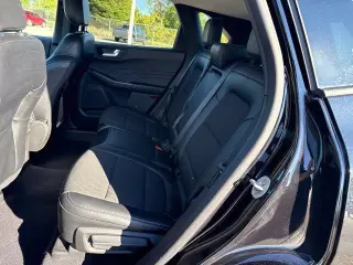 Ford Escape Híbrido Enchufable 2023 Base SUV de 4 puertas
