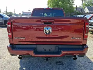 Ram 1500 2023 4x4 Laramie 4 puertas Crew Cab caja corta de 6.4 pies