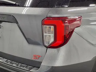 Ford Explorer 2023 AWD ST SUV de 4 puertas