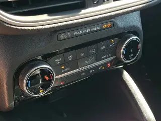 Ford Escape Plug-In Hybrid 2022 SEL 4dr SUV
