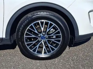 Ford Escape Plug-In Hybrid 2022 SEL 4dr SUV