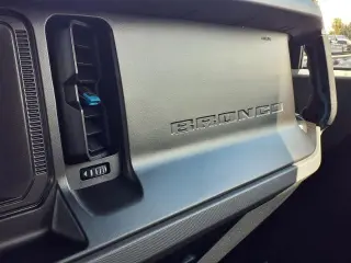 Ford Bronco 2022 4x4 Black Diamond 4dr SUV