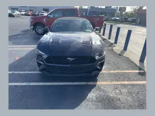 Ford Mustang 2022 GT Premium descapotable de 2 puertas