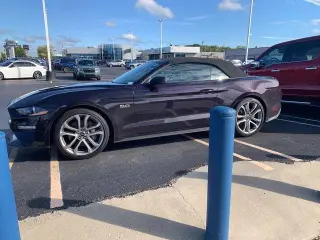 Ford Mustang 2022 GT Premium descapotable de 2 puertas