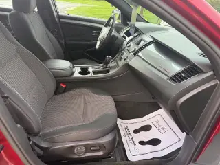 Sedán Ford Taurus 2018 AWD SEL 4 puertas