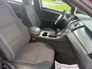 Sedán Ford Taurus 2018 AWD SEL 4 puertas