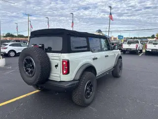 Ford Bronco 2022 4x4 Base Advanced SUV de 4 puertas