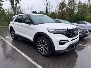 Ford Explorer 2022 AWD ST SUV de 4 puertas