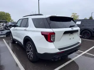 Ford Explorer 2022 AWD ST SUV de 4 puertas