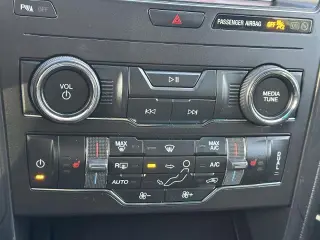 Ford Explorer 2018 AWD XLT 4dr SUV