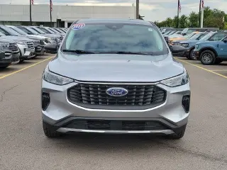 Ford Escape 2023 SUV de 4 puertas Active con tracción en las cuatro ruedas (AWD)