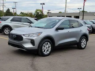 Ford Escape 2023 SUV de 4 puertas Active con tracción en las cuatro ruedas (AWD)