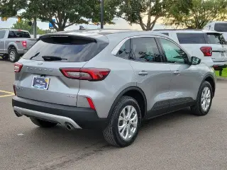 Ford Escape 2023 SUV de 4 puertas Active con tracción en las cuatro ruedas (AWD)