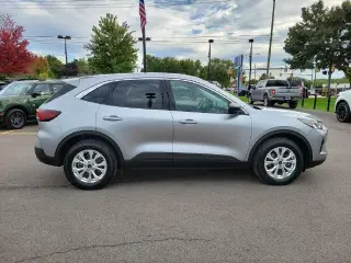 Ford Escape 2023 SUV de 4 puertas Active con tracción en las cuatro ruedas (AWD)