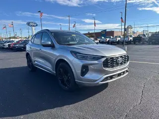 Ford Escape 2024 con tracción en las cuatro ruedas ST-Line Elite de 4 puertas SUV