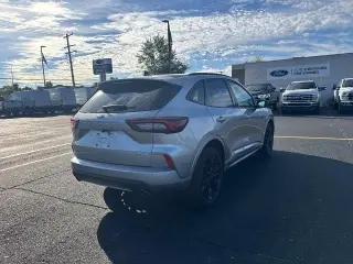 Ford Escape 2024 con tracción en las cuatro ruedas ST-Line Elite de 4 puertas SUV