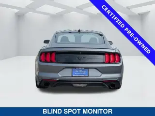 Ford Mustang 2021 EcoBoost Premium Fastback de 2 puertas