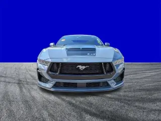 Ford Mustang 2024 GT Premium descapotable de 2 puertas