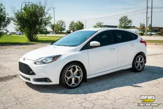 Ford Focus 2014 ST Hatchback de 4 puertas