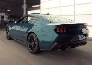 Ford Mustang 2026 EcoBoost Fastback de 2 puertas