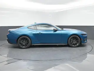 Ford Mustang 2026 EcoBoost Fastback de 2 puertas