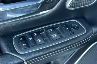 Ram 1500 2022 4x4 Laramie Cabina Tripulación 4p Caja Corta de 6.4 pies
