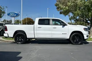 Ram 1500 2022 4x4 Laramie Cabina Tripulación 4p Caja Corta de 6.4 pies