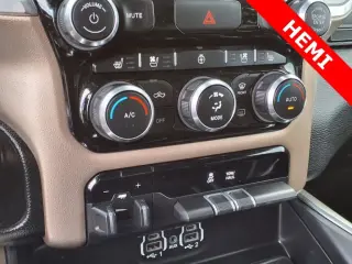 Ram 1500 2022 4x4 Laramie Cabina De Tripulación 4 Puertas 2022
