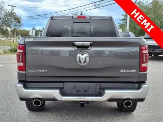 Ram 1500 2022 4x4 Laramie Cabina De Tripulación 4 Puertas 2022