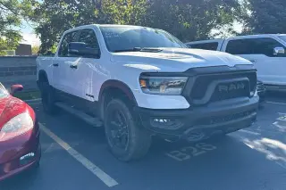 Ram 1500 2023 4x4 Rebel 4 puertas Cabina Doble Caja Corta de 5.6 pies