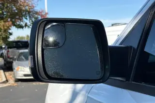 Ram 1500 2023 4x4 Rebel 4 puertas Cabina Doble Caja Corta de 5.6 pies