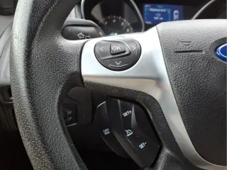 Ford Focus 2014 SE Sedán 4 puertas