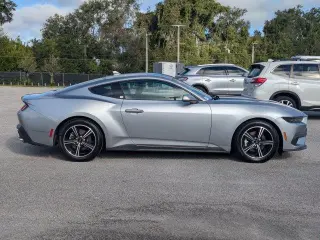 Ford Mustang 2025 EcoBoost 2 puertas Fastback