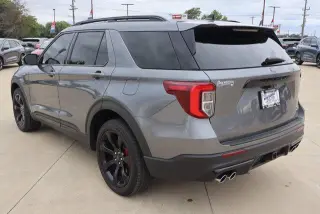 Ford Explorer 2022 AWD ST SUV de 4 puertas