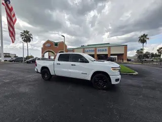 Ram 1500 2025 4x4 Limited Cabina Tripullero 4 puertas 5.6 pies SB Pickup