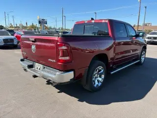 Ram 1500 2020 4x4 Big Horn 4 puertas Crew Cab batea de 5.6 pies
