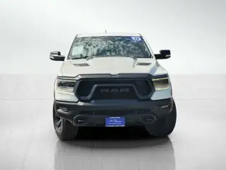 Ram 1500 2022 4x4 Rebel de 4 puertas, cabina doble, batea corta de 5.6 pies