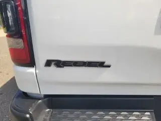 Ram 1500 2022 4x4 Rebel de 4 puertas, cabina doble, batea corta de 5.6 pies