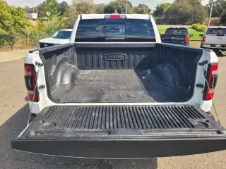Ram 1500 2022 4x4 Rebel de 4 puertas, cabina doble, batea corta de 5.6 pies