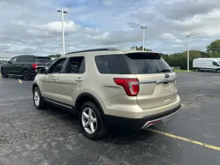 Ford Explorer 2017 AWD XLT SUV de 4 puertas