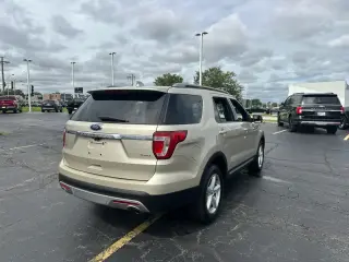 Ford Explorer 2017 AWD XLT SUV de 4 puertas