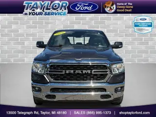Ram 1500 2022 4x4 Big Horn 4 puertas Crew Cab Caja Corta de 5.6 pies Pickup
