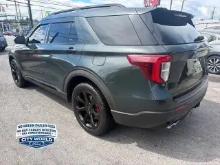 Ford Explorer 2022 AWD ST SUV de 4 puertas