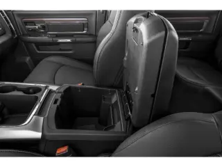 Ram 1500 2015 4x4 Laramie cabina doble de 4 puertas batea corta de 1.7 m
