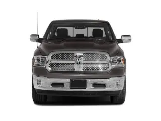 Ram 1500 2015 4x4 Laramie cabina doble de 4 puertas batea corta de 1.7 m