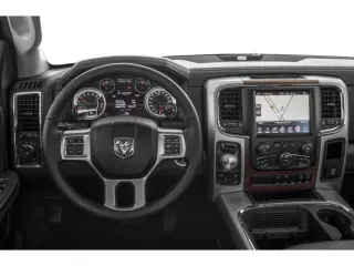 Ram 1500 2015 4x4 Laramie cabina doble de 4 puertas batea corta de 1.7 m