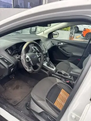 Ford Focus 2013 SE Sedán de 4 puertas